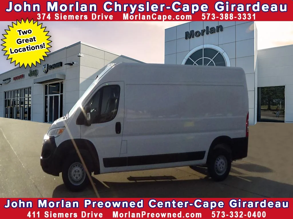 Used 2025 Bright White Clear Coat (pw7) RAM Tradesman 2500 image 1