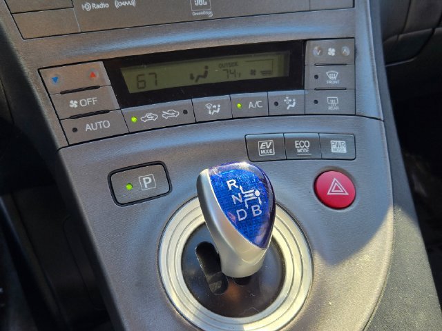 Used 2015 Blue Toyota Four image 25