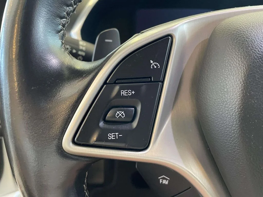 Used 2015 ARCTIC WHITE Chevrolet Z06 3LZ image 25