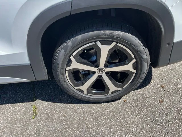 New 2026 White/off-white Volkswagen 2.0T SE image 25