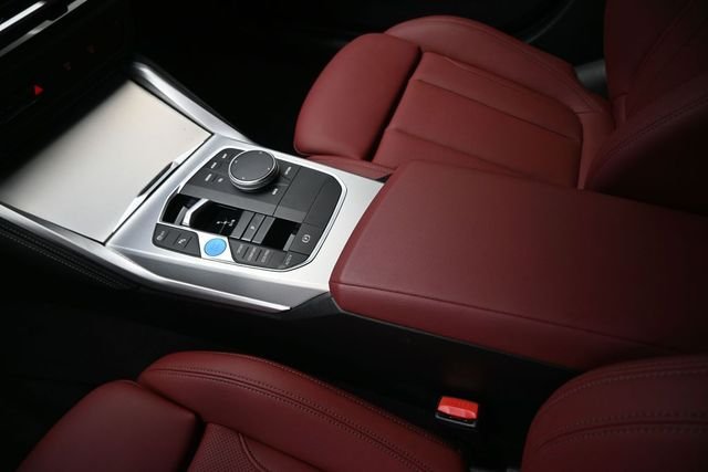 Used 2023 Gray BMW eDrive40 image 31