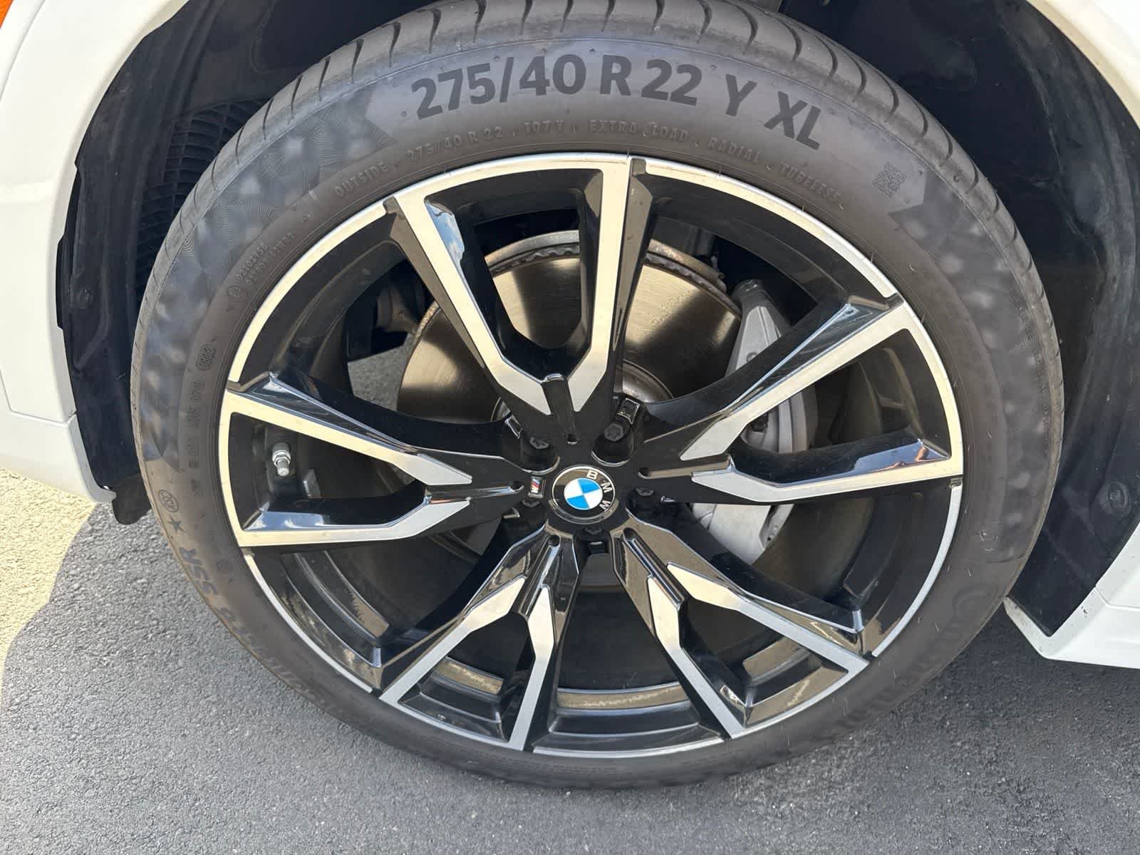Used 2019 Mineral White Metallic BMW xDrive50i image 25