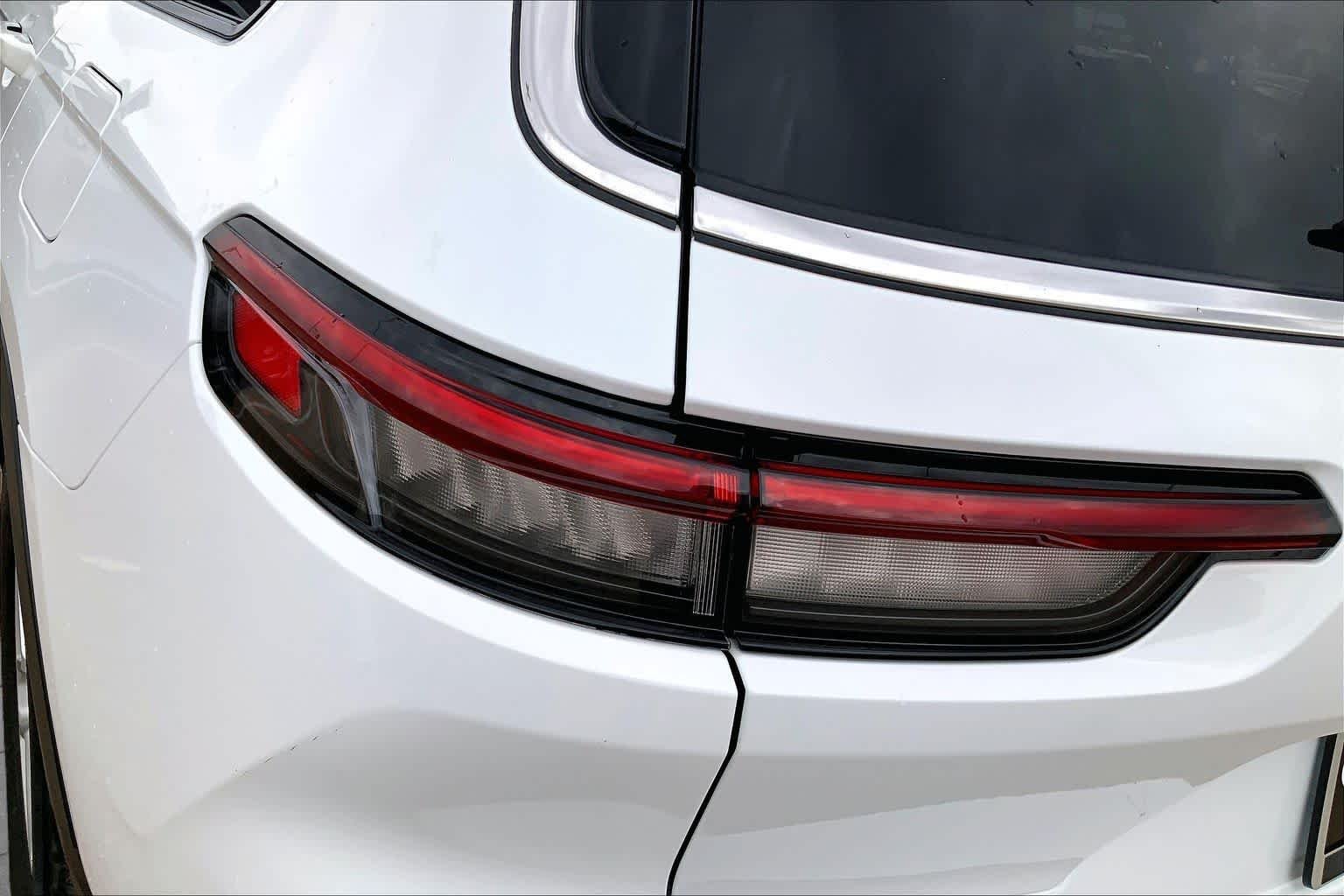 Used 2024 Bright White Clearcoat Jeep Laredo image 27