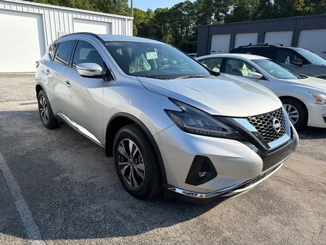 Used 2024 Silver Nissan SV image 6