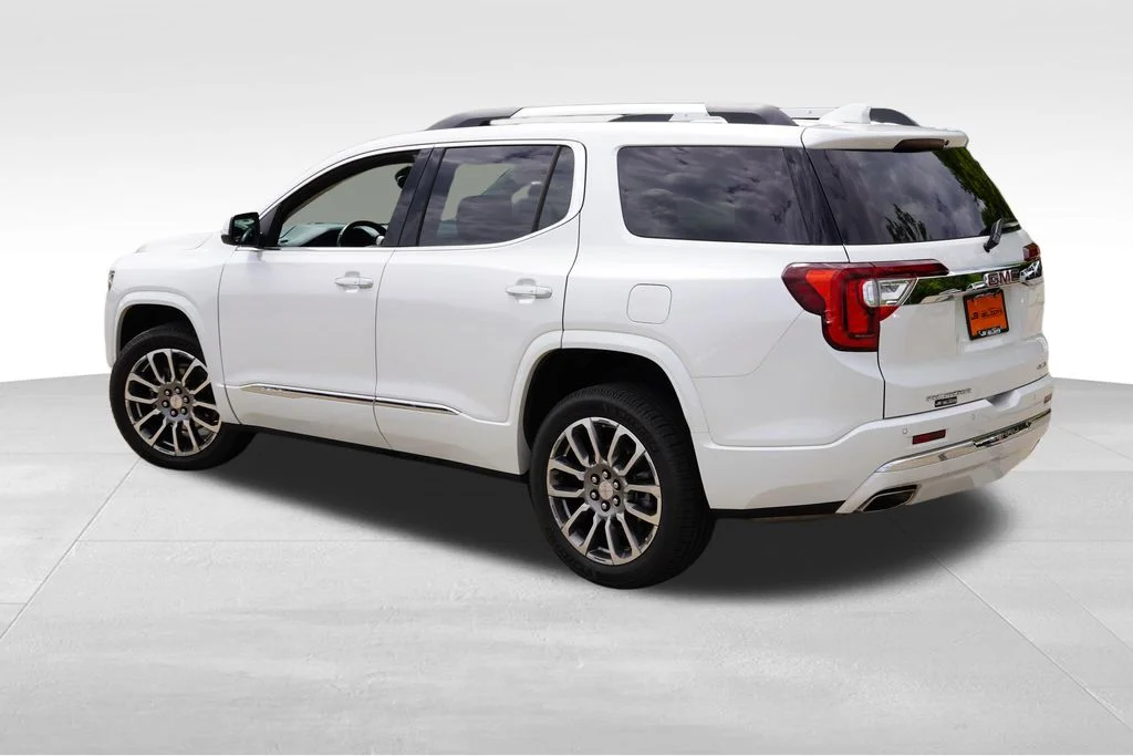 2022 GMC Acadia Denali - Photo 8