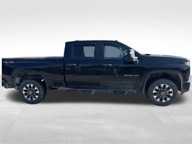 Used 2021 Black Chevrolet Custom image 6