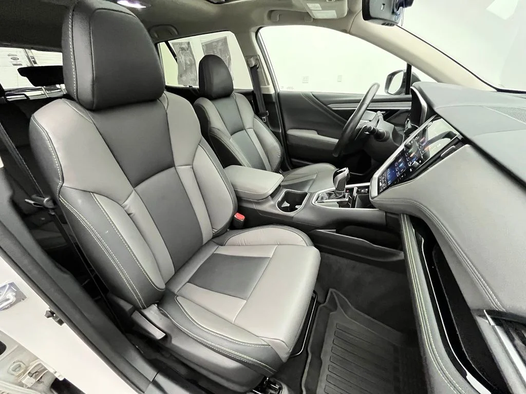 Used 2023 White Subaru Onyx Edition image 35