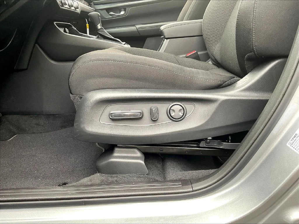 New 2027 Solar Silver Metallic Honda EX AWD image 36