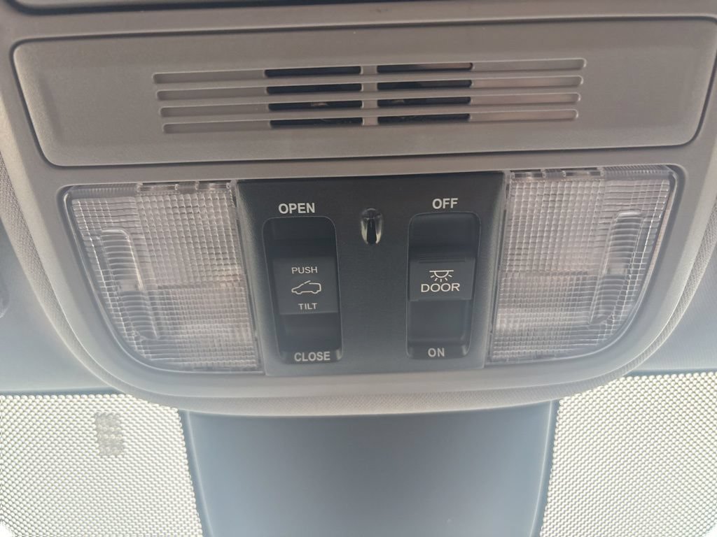 Certified Used 2023 Lunar Silver Metallic Honda EX-L image 65