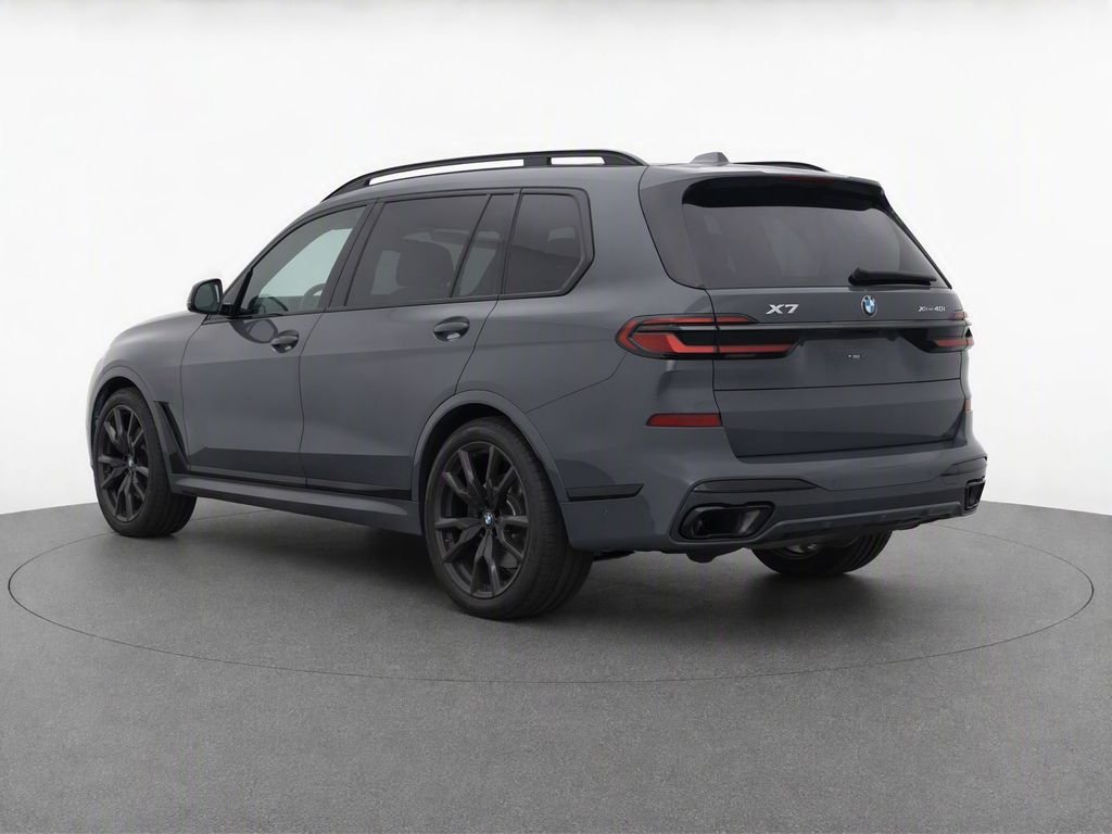 Used 2024 Gray Metallic BMW xDrive40i image 5