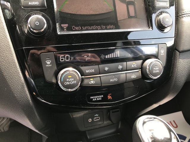 Used 2019 Magnetic Black Pearl Nissan SL image 20