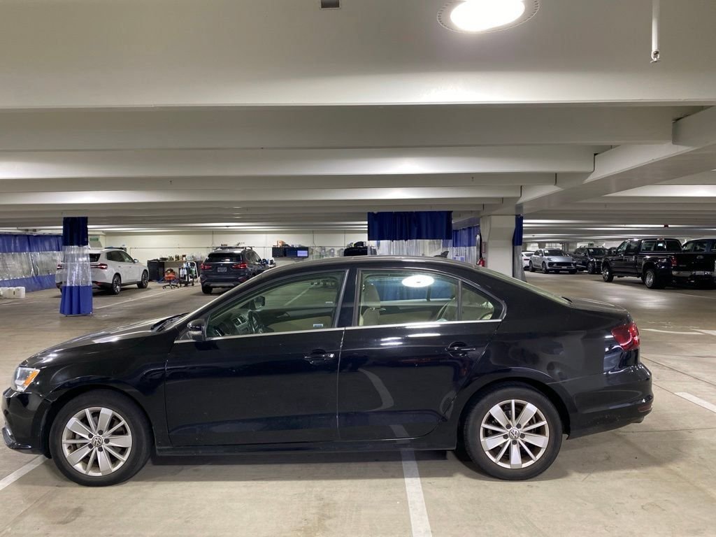 Used 2016 Volkswagen Jetta SE with VIN 3VWD67AJ2GM348824 for sale in Tigard, OR