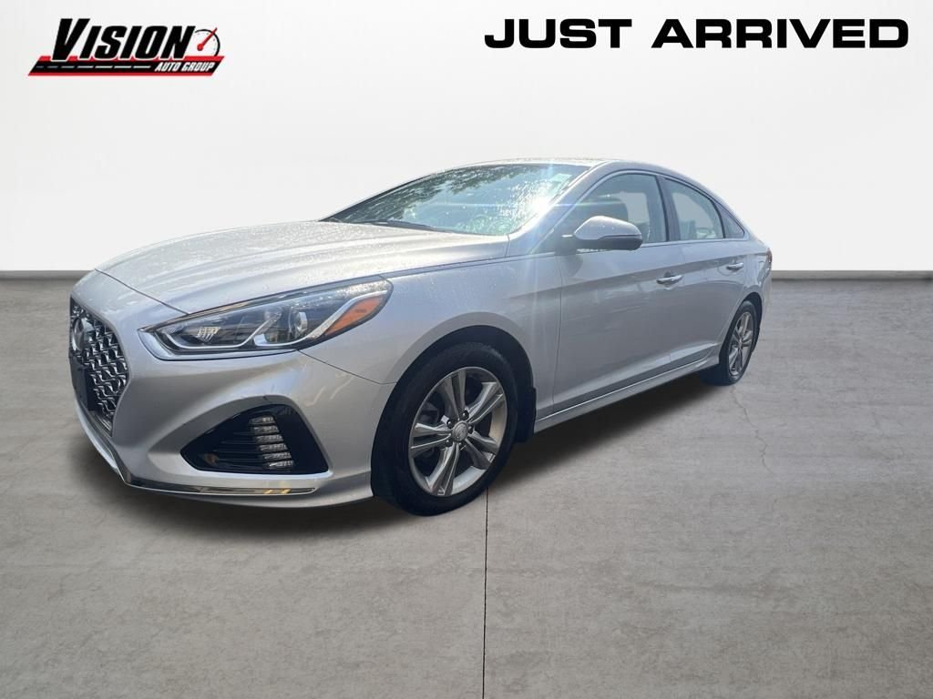 Used 2019 Silver Hyundai SEL image 1