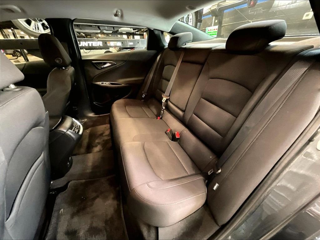 Used 2018 Gray Chevrolet LT image 15