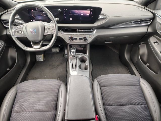 Used 2025 White Buick Preferred image 5
