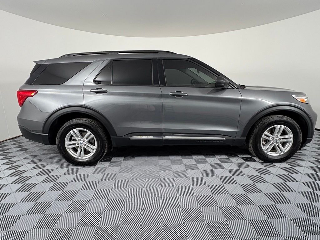 Certified Used 2022 Gray Metallic Ford XLT image 7