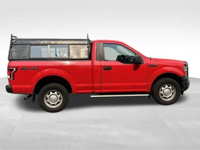 Used 2017 Red Ford XL image 6