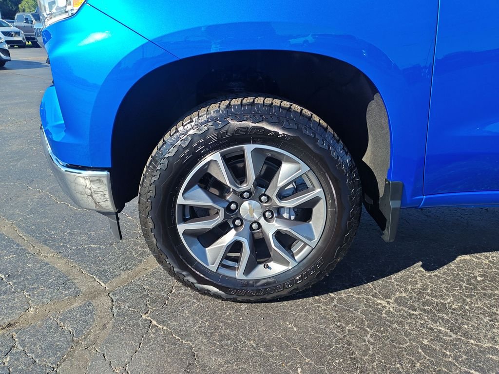 Used 2025 Blue Chevrolet LT image 10