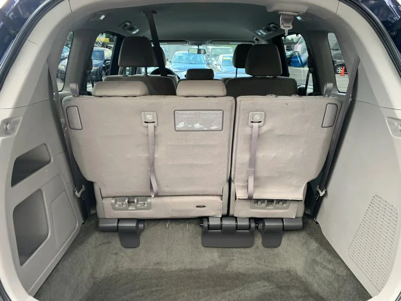 Used 2016 Blue Honda EX Minivan 4D image 32