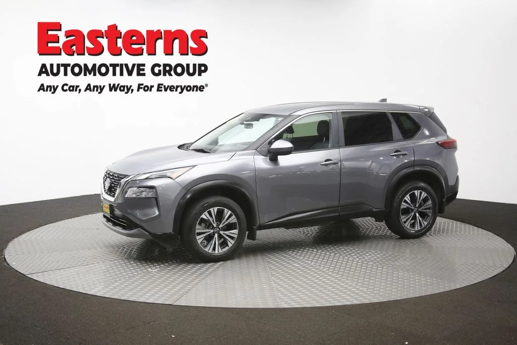 Used 2023 Gray Nissan SV image 59