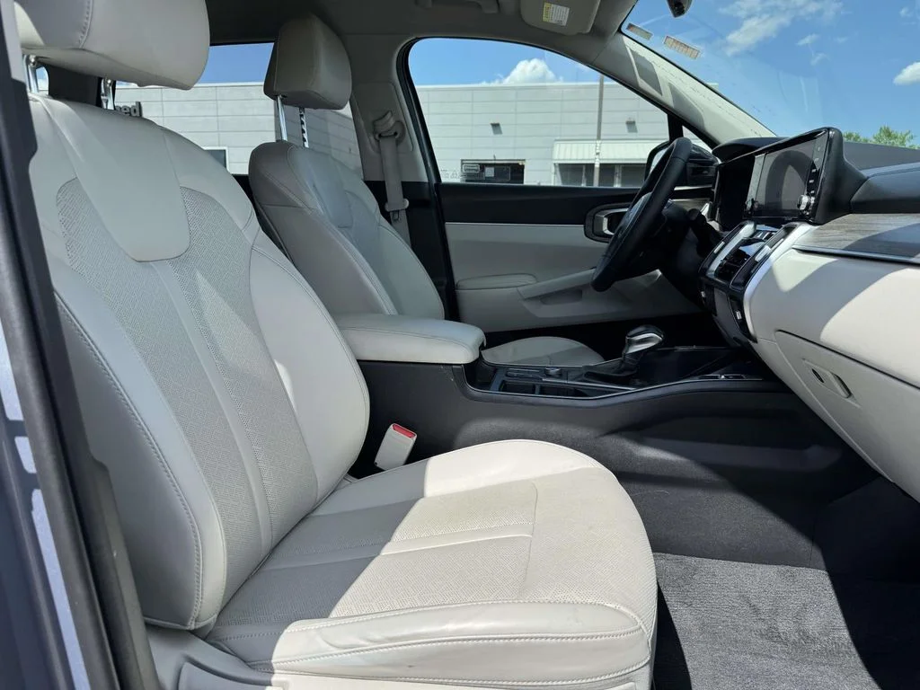 Used 2023 Silver Kia X-Line S image 14