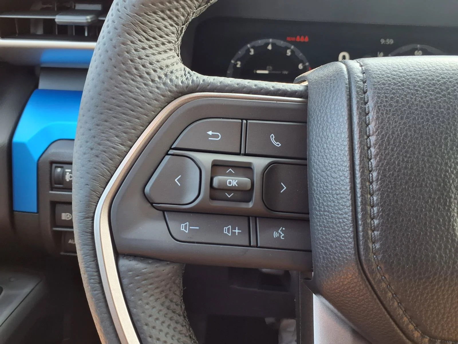New 2026 Wind Chill Pearl <sup>1</sup> Toyota  TRD Sport image 11