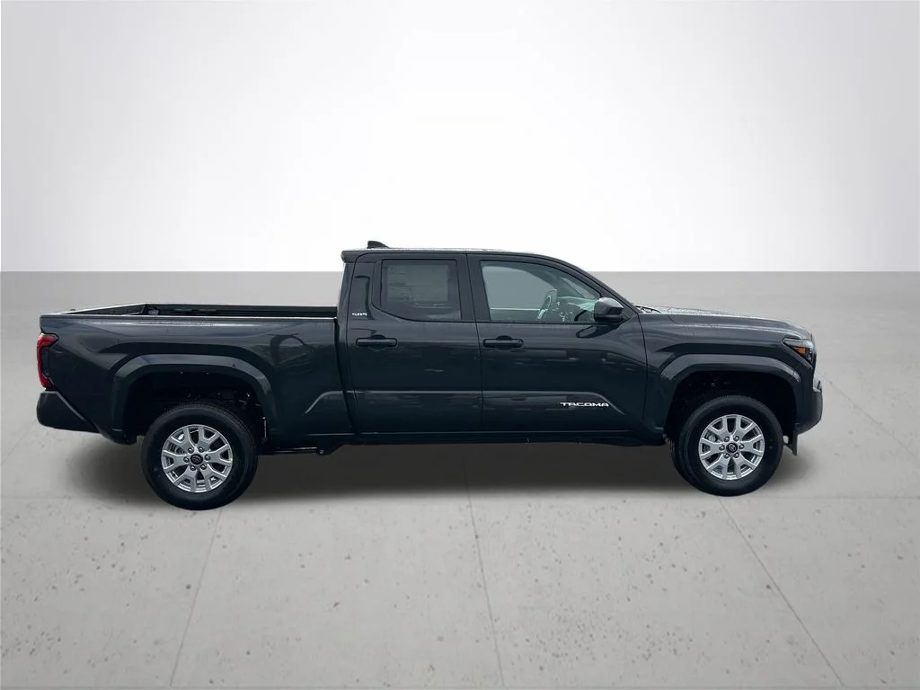 New 2026 Underground Toyota SR5 image 6