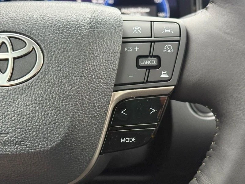 2026 Toyota Camry XLE - Photo 10