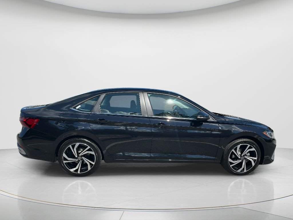 New 2026 Deep Black Pearl Volkswagen 1.5T SEL image 6