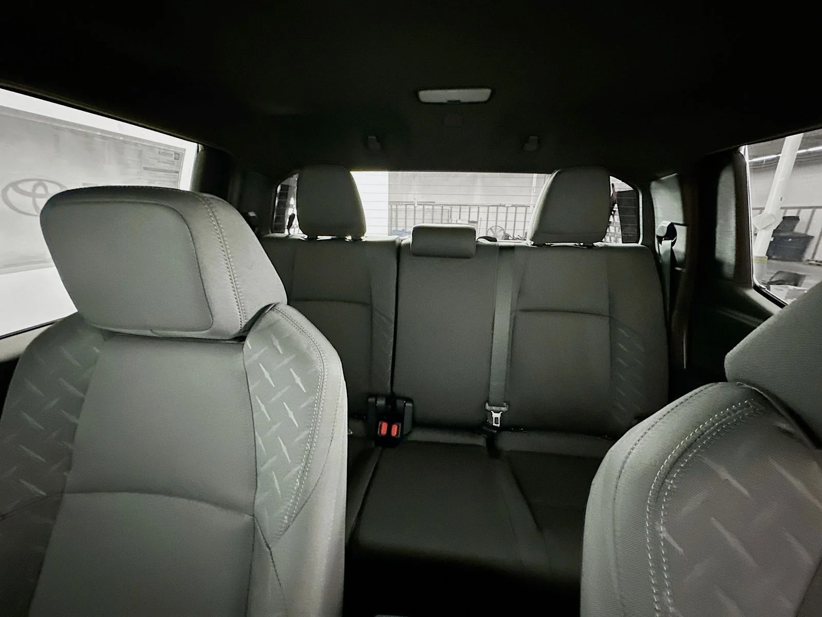 2025 Toyota Tacoma SR5 - Photo 23