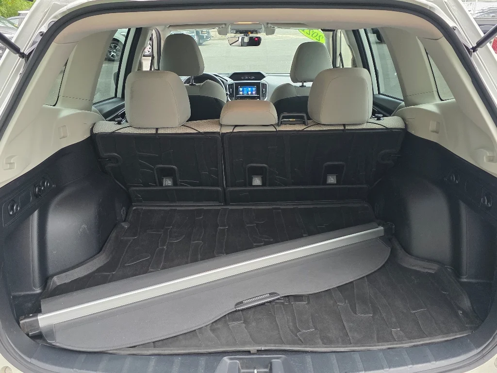 Used 2021 White Subaru Premium image 4