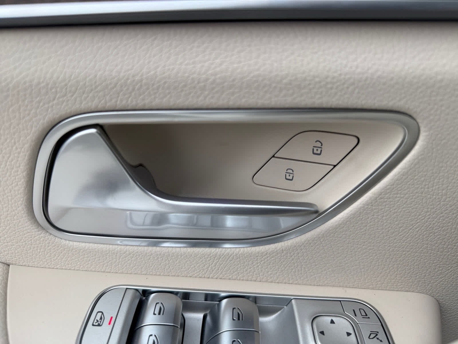 New 2026 Polar White Mercedes-Benz GLE 450 image 25