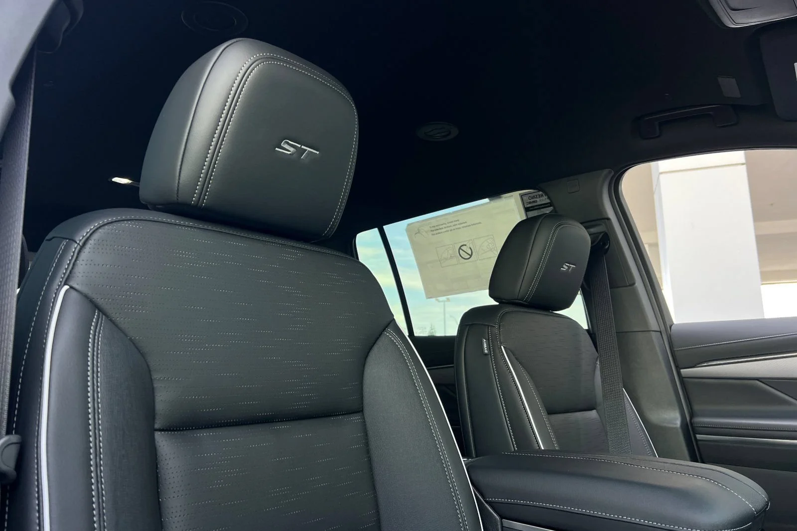 2026 Buick Enclave Sport Touring - Photo 16