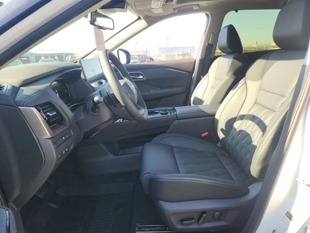 New 2026 Everest White Pearl TriCoat Nissan Platinum image 6