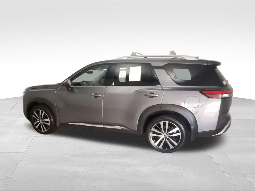 Used 2024 Gray Nissan Platinum image 2