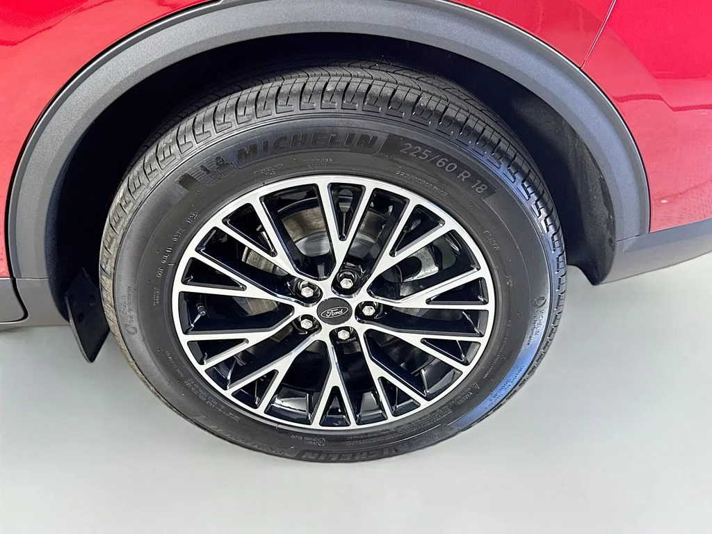 Used 2026 RAPID RED MET TINTED CC Ford PHEV image 31