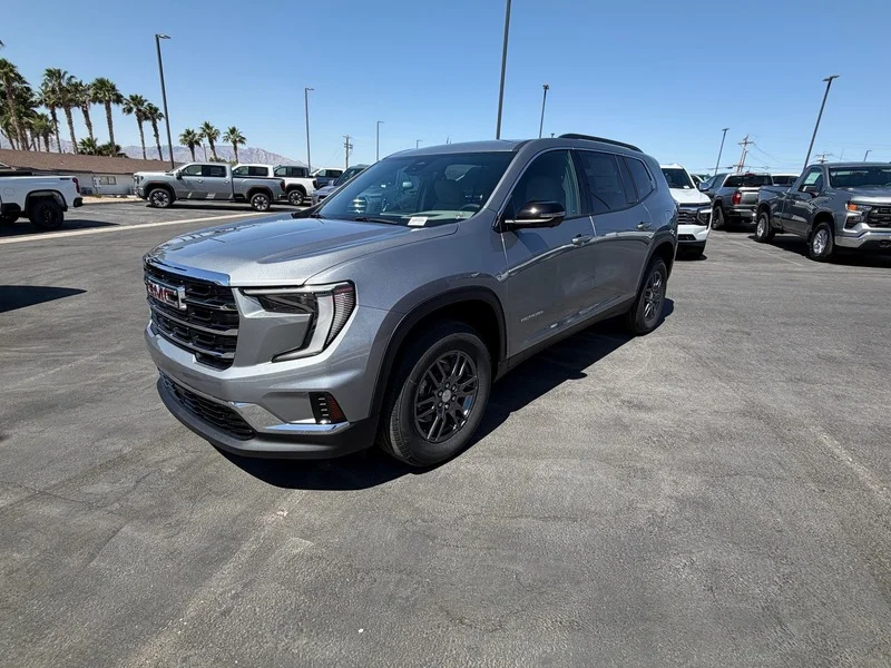 New 2026 Sterling Metallic GMC Elevation image 7