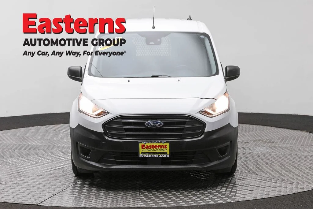 Used 2019 White Ford XL image 2