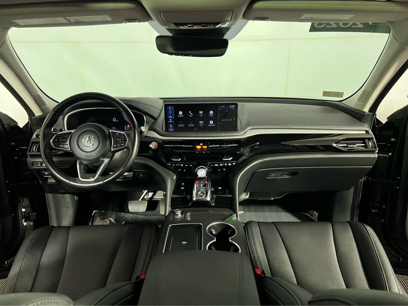 Certified Used 2025 Majestic Black Pearl Acura  image 10