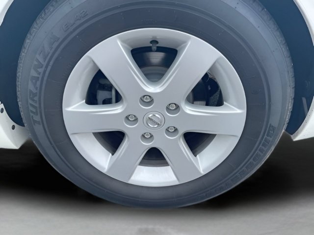 Used 2003 Cloud White Nissan S image 11