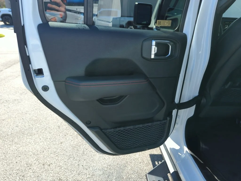 Used 2023 White Jeep Rubicon image 26