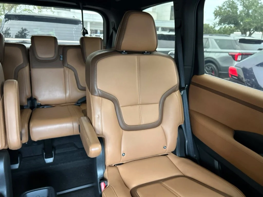 Used 2025 Black Nissan SL image 15