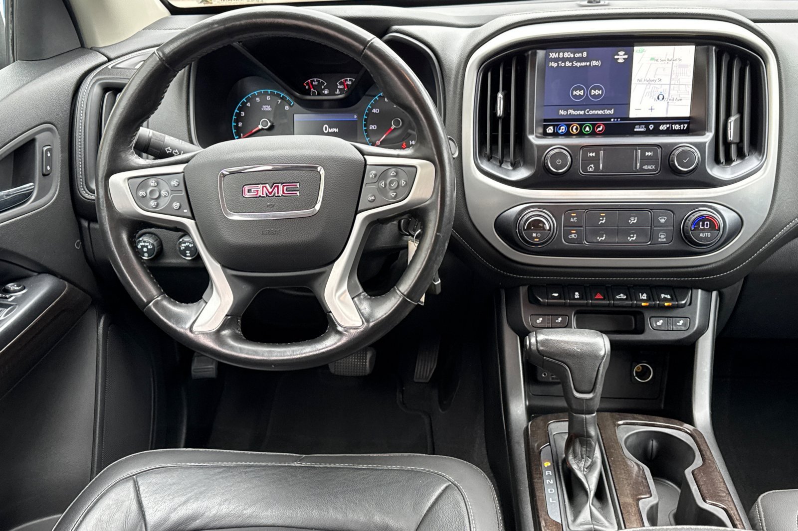Used 2021 Summit White GMC 4WD Elevation image 14