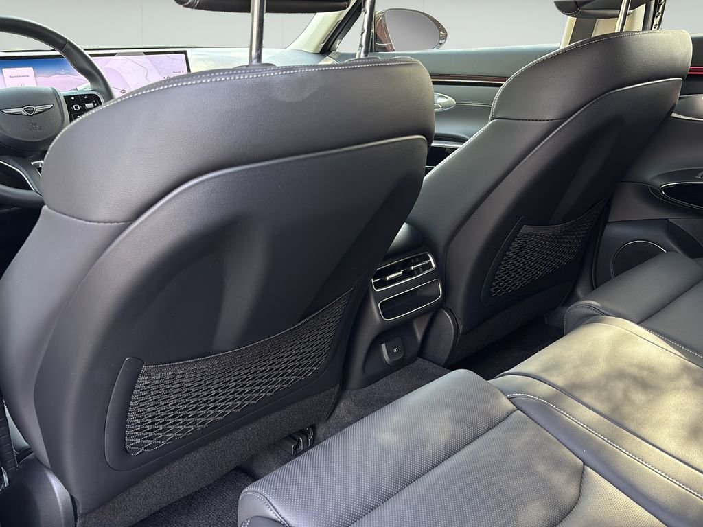2026 GENESIS GV70 - Photo 17