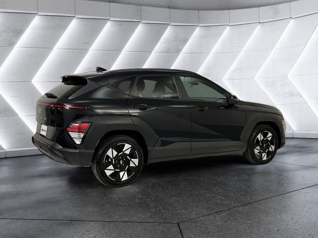 Used 2024 Black Hyundai SEL image 4