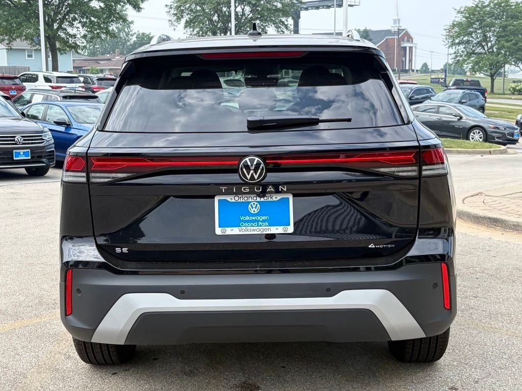 New 2026 Deep Black Pearl Volkswagen 2.0T SE image 5