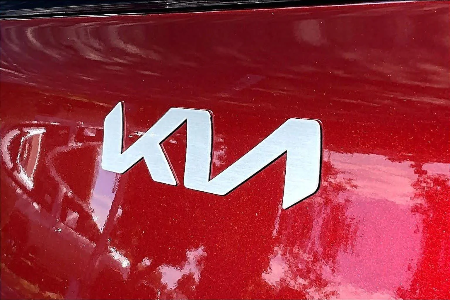 Used 2025 Dawning Red Kia SX-Prestige image 31