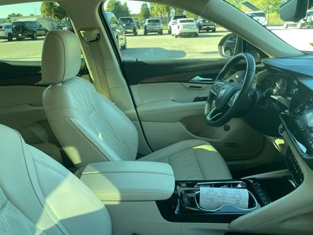 Used 2022 Sapphire Metallic Buick Avenir image 8