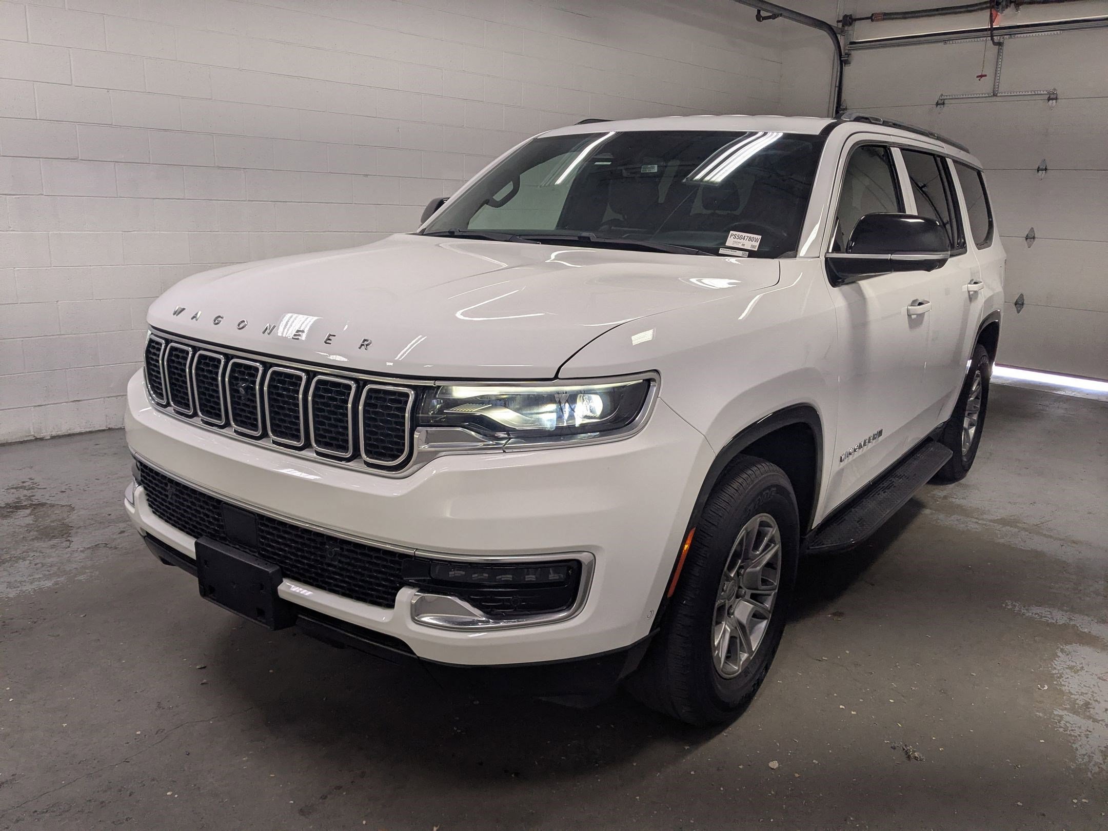 Used 2023 Bright White Clearcoat Jeep Base image 9