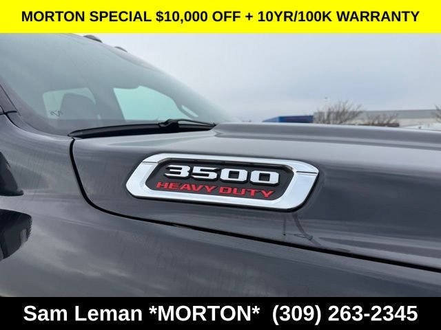 New 2026 Diamond Black Crystal Pearl-Coat Exterior Paint Ram Tradesman image 4